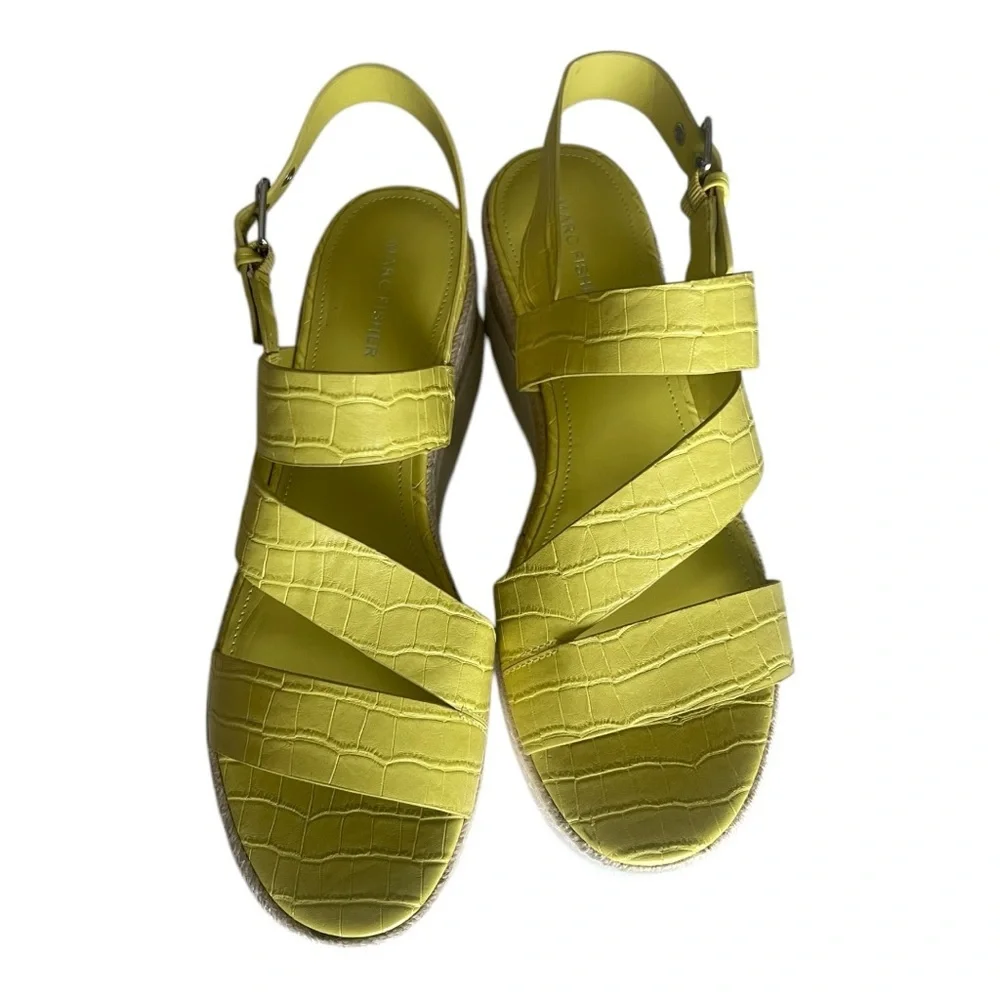 Marc Fisher Lemon Green Croc-Embossed Platform Sandals Size 11M
